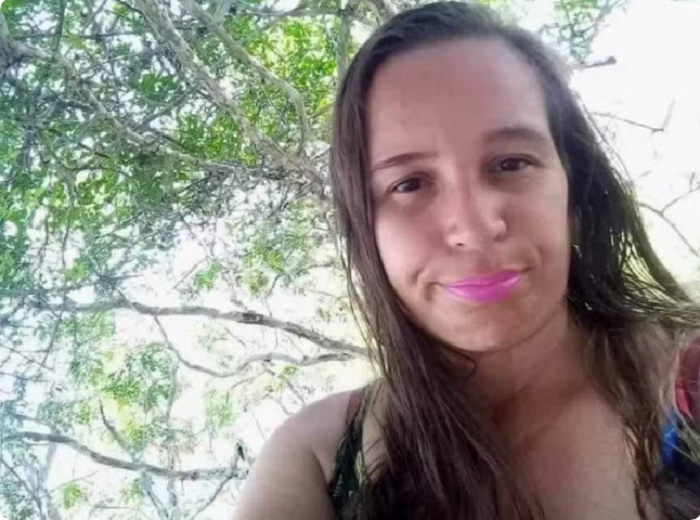 Mulher de 34 anos é morta a facadas dentro de casa no norte da Bahia