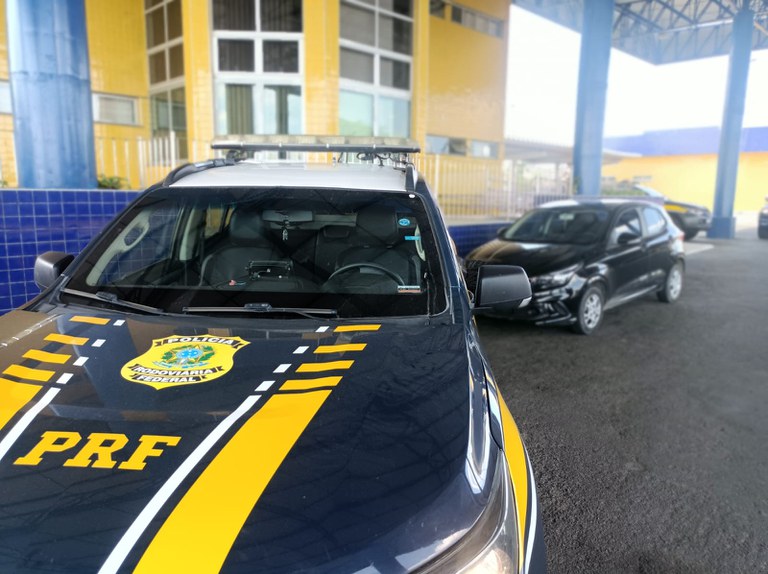 PRF recuperou três veículos com registro de roubo e apropriação indébita no fim de semana