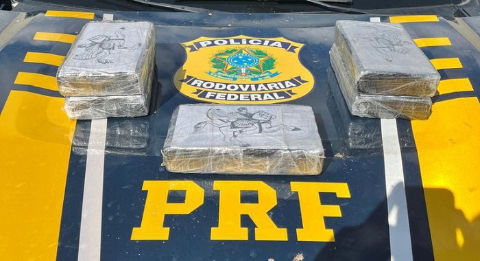 PRF apreende cocaína em Belém de São Francisco