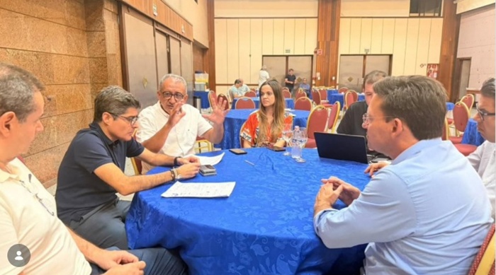 Isaac vai coordenar campanha de ACM Neto e colunista registra ironia dos governistas