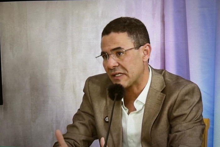 Allan Jones defende emendas impositivas e diz que medida daria mais autonomia à Câmara de Juazeiro 