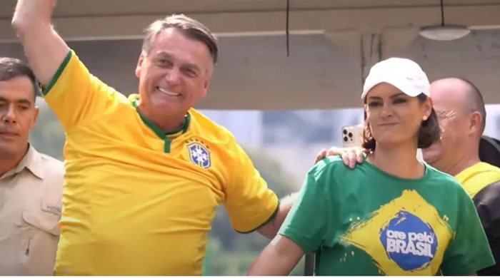 Sem citar STF, Jair Bolsonaro fala em pacificação durante ato em São Paulo