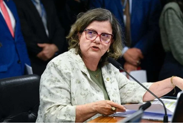 Lula escolhe Teresa Leitão como líder do governo no Senado