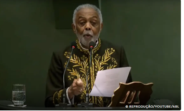 Gilberto Gil completa 84 anos e lança primeiro volume de Tempo Rei ao vivo