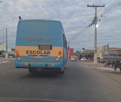 prefeitura de Juazeiro se esforça bastante para manter a cidade limpa, mas a população não ajuda, diz morador