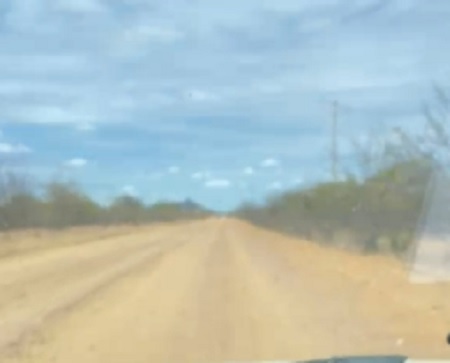 Motoristas denunciam abandono da Estrada da Adutora e cobram ação da Prefeitura e da Caraíba Metais