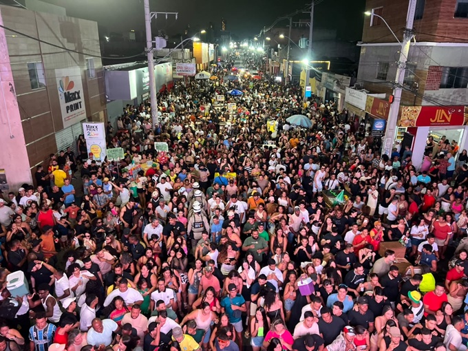 Juazeiro celebra 148 anos com fé, tradição e grande festa popular ao som de Edcity Fantasmão