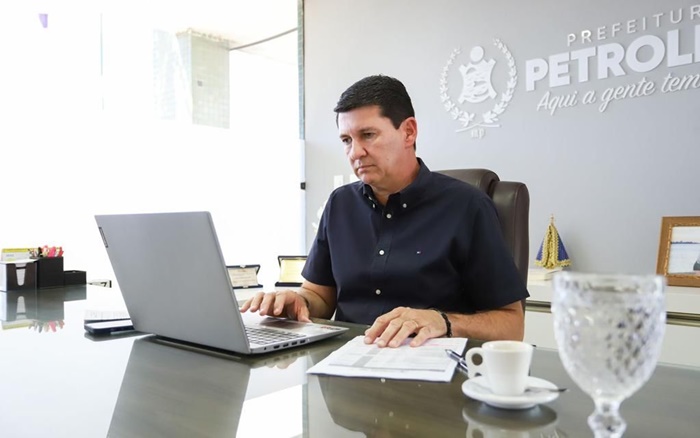 Justiça emite recomendação e proíbe Simão Durando e demais agentes políticos a utilizarem estrutura do São João para discursos e exposição de pré-candidato