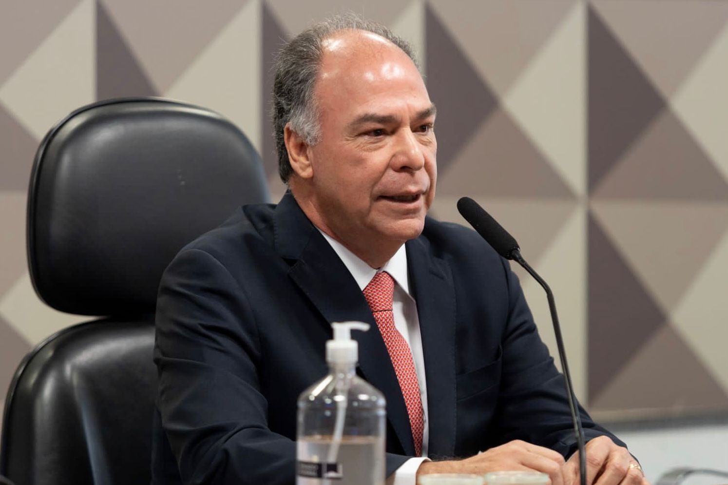 Fernando Bezerra Coelho anuncia que vale-gás será ampliado e fila do Auxílio Brasil será zerada