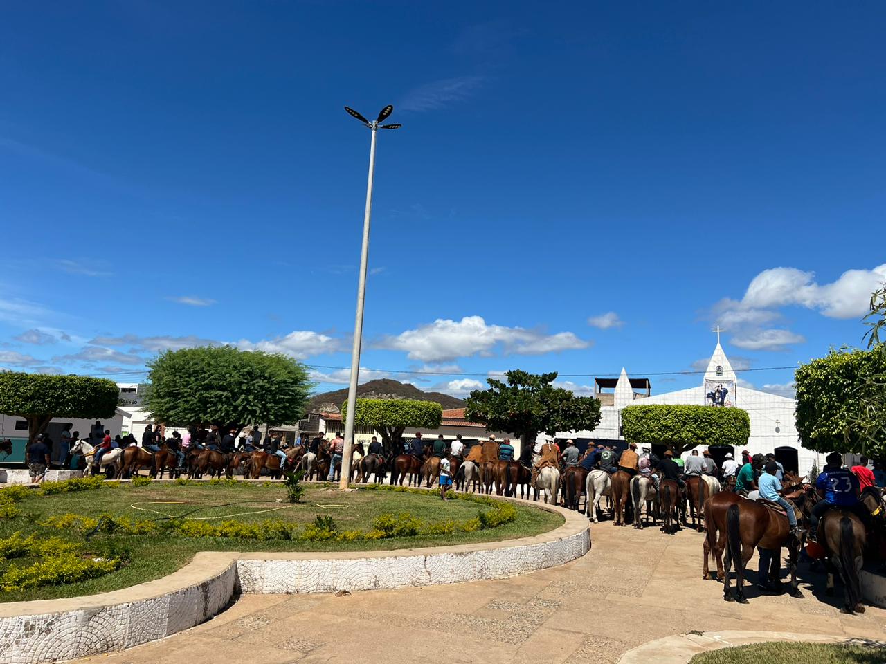 2ª edição da Festa do Vaqueiro de Sento-Sé celebra a tradição sertaneja