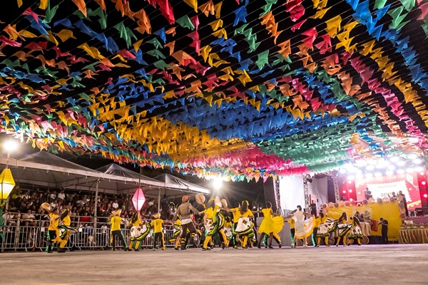 Sento-Sé vive noite de forró, cores e tradição na 11ª edição do Concurso de Quadrilhas Juninas