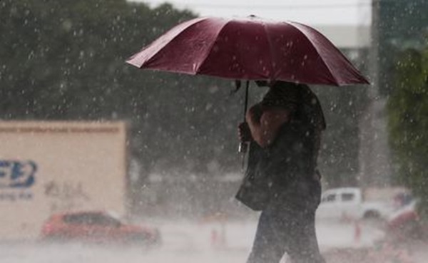 Apac emite alerta de chuvas moderadas a fortes em três regiões de Pernambuco