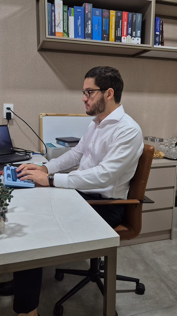 Aciaj Juazeiro amplia serviços aos associados com consultoria jurídica trabalhista gratuita