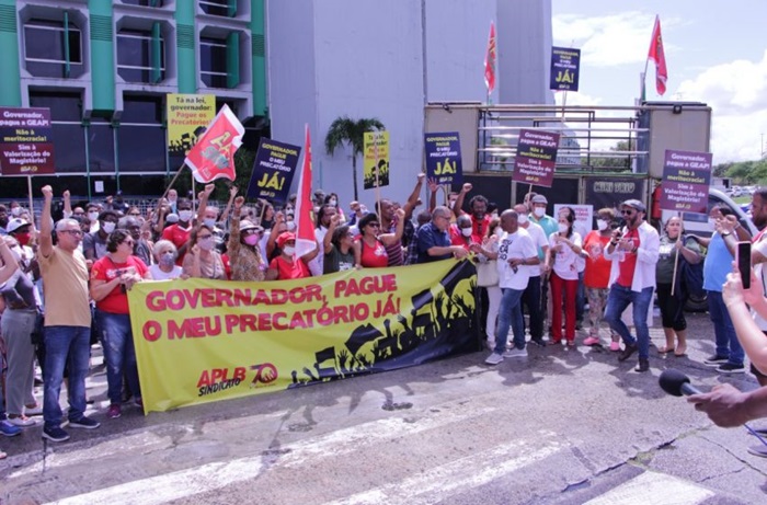 Após pressão, APLB-Sindicato diz que "Governo da Bahia vai discutir o pagamento dos precatórios do Fundef"