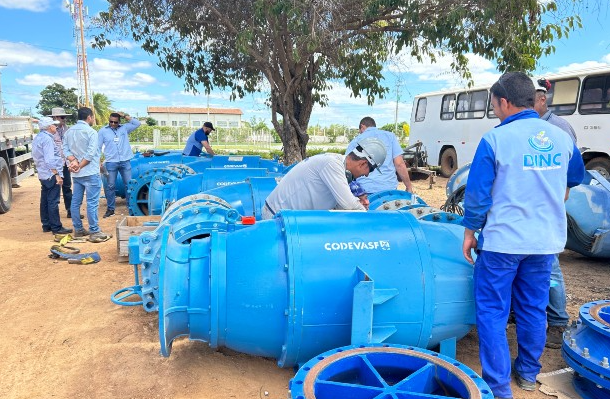 Para auxiliar na redução de alagamentos em cidades gaúchas, Codevasf/Petrolina cede bombas de drenagem à Defesa Civil