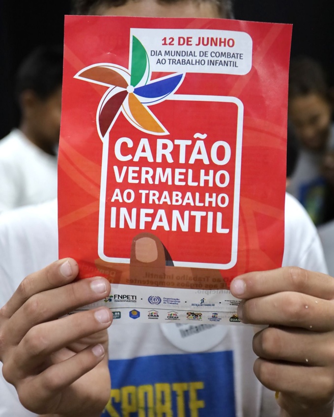 Prefeitura de Juazeiro evidencia combate ao trabalho infantil em ação com crianças e adolescentes no CRAS Tabuleiro