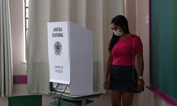 Eleições 2022 mantêm maioria do eleitorado feminina, com 53%