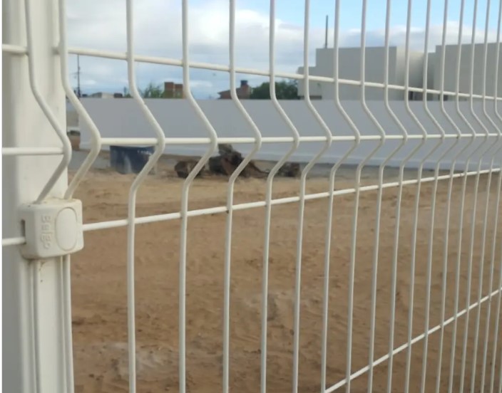 Juazeiro: Moradores do Novo Encontro reclamam de excesso de poeira advinda das obras de revitalização do Ginásio de Esportes