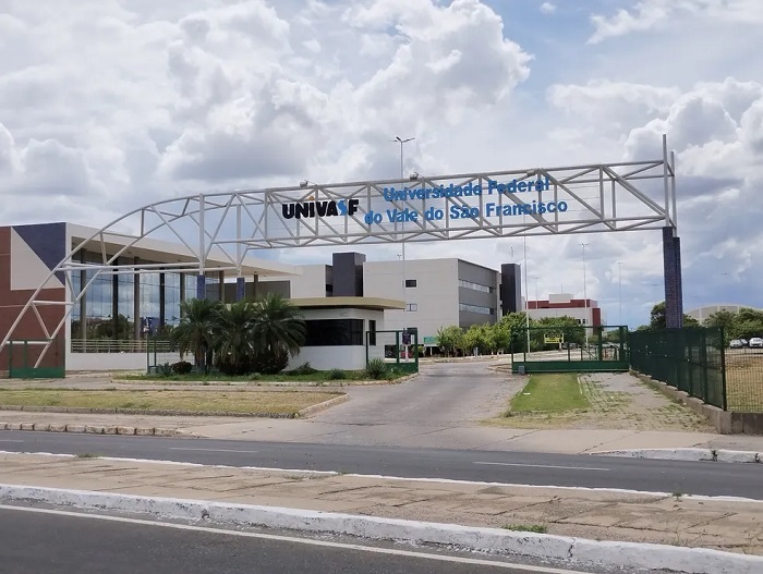 Servidores técnico-administrativos da Univasf continuam em greve