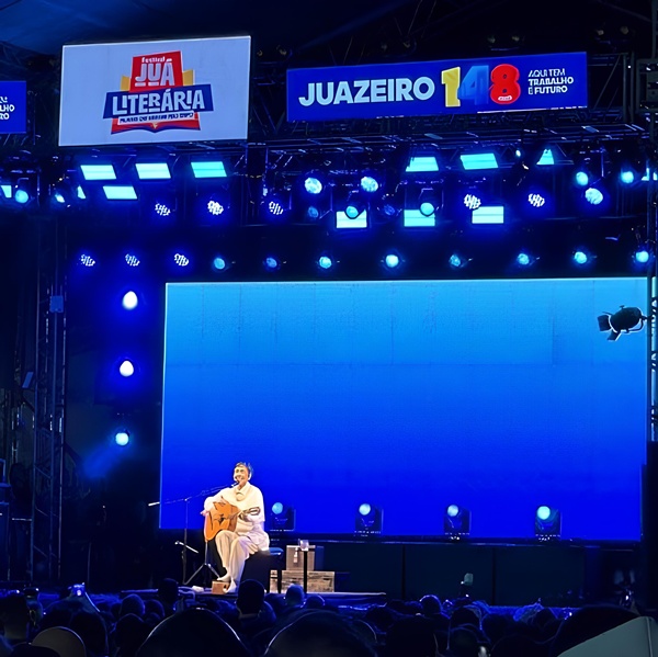 Espetáculos musicais, mesas e lançamentos celebram penúltimo dia do Juá Literária