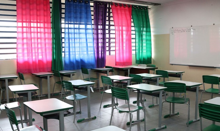 Leitor denuncia falta de professor na Escola Municipal Rui Barbosa, Povoado de Angico