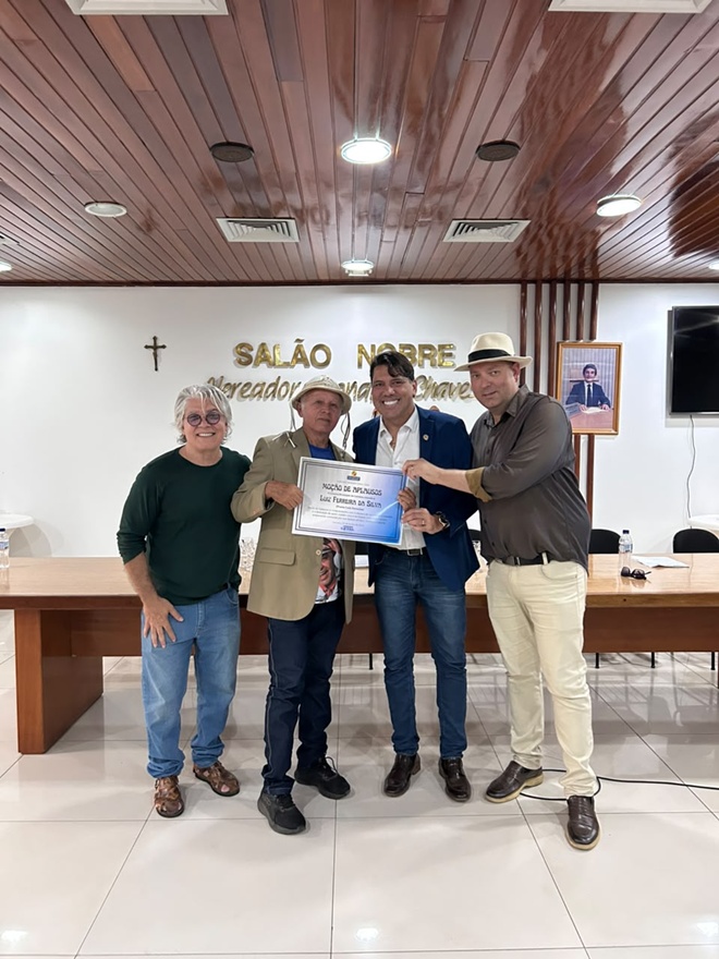 Escritor e poeta Luiz Ferreira recebe Moção de Aplausos da Câmara de Vereadores de Caruaru