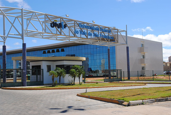 Universidade Federal do Vale do São Francisco reclama da falta de repasses do governo Lula e relata dificuldade com fornecedores