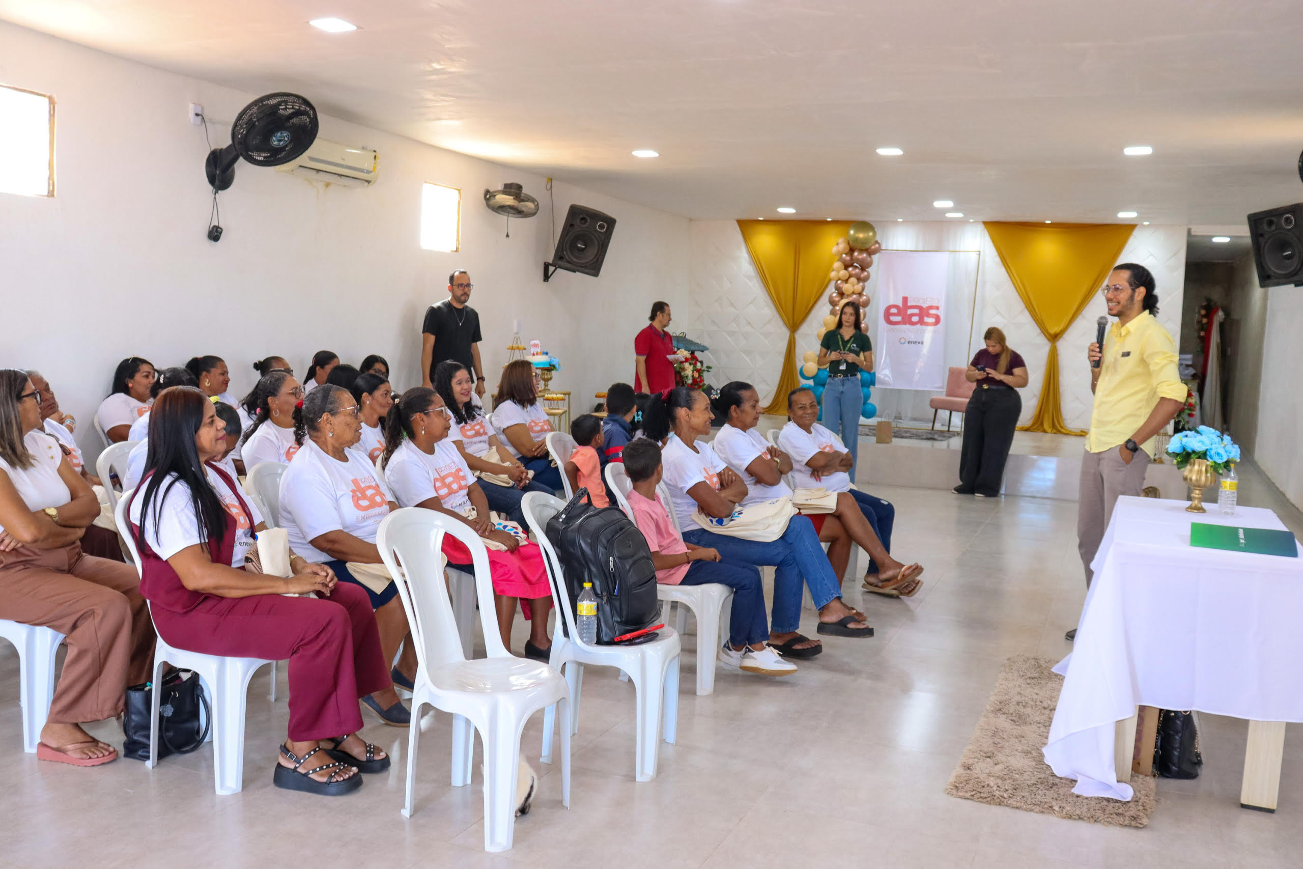 Mulheres empreendedoras do Salitre recebem capacitação do Sebrae